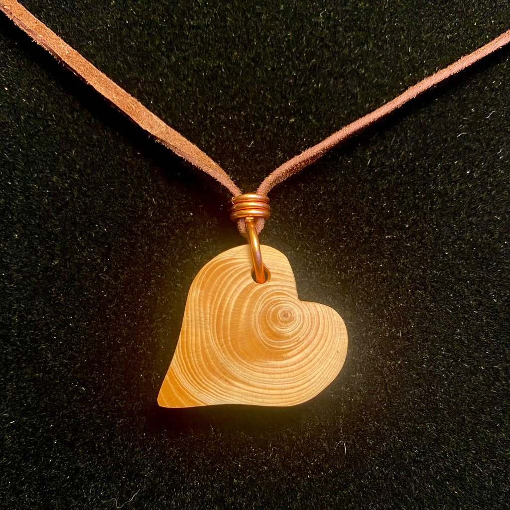 Wooden heart pendant deals necklace